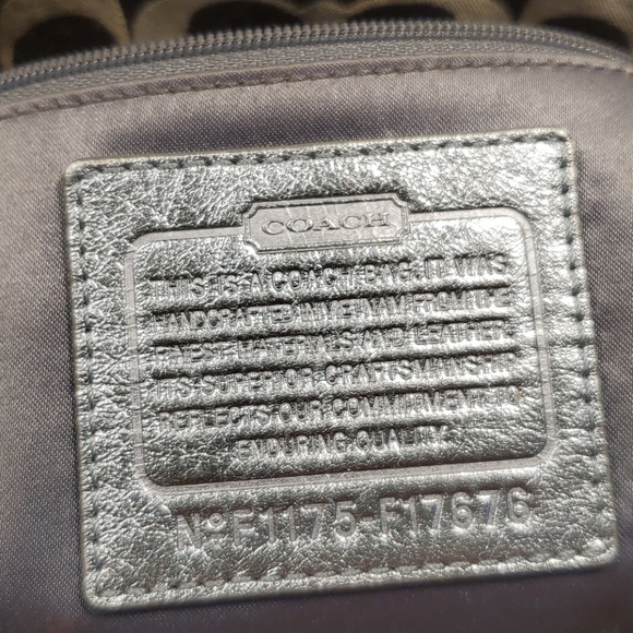 Coach - Picture 10 of 14